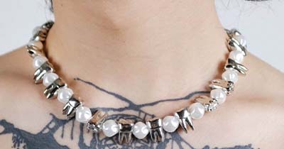 ジョンローレンスサリバンの高価買取ポイント 財布やネックレスなどの小物は高く売れます。 画像