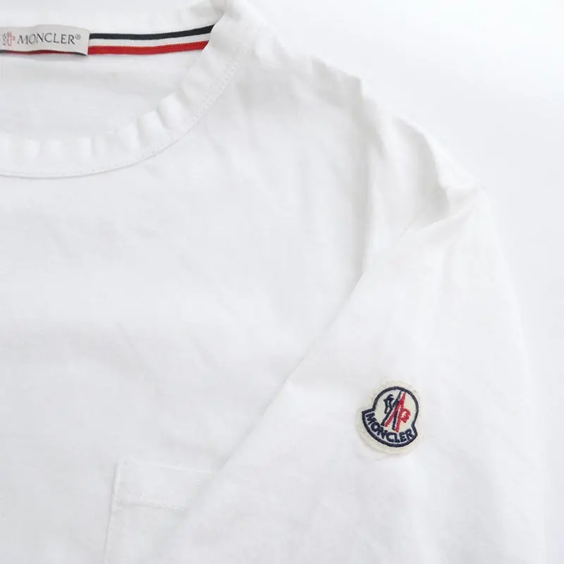 MONCLER モンクレール C10918019800 MAGLIA T-SHIRT マグリア ポケット 半袖Ｔシャツ ホワイト系 M【中古】 モンクレール C10918019800 MAGLIA T-SHIRT 買取実績