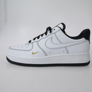 ナイキ IB6543-101 Women’s Air Force 1 07 Mini Jewel White Metallic Gold Black 買取実績