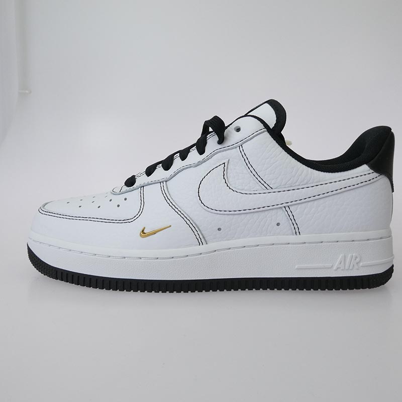 ナイキ IB6543-101 Women's Air Force 1 07 Mini Jewel White Metallic Gold Black エアフォースワン スニーカー 買取実績 画像