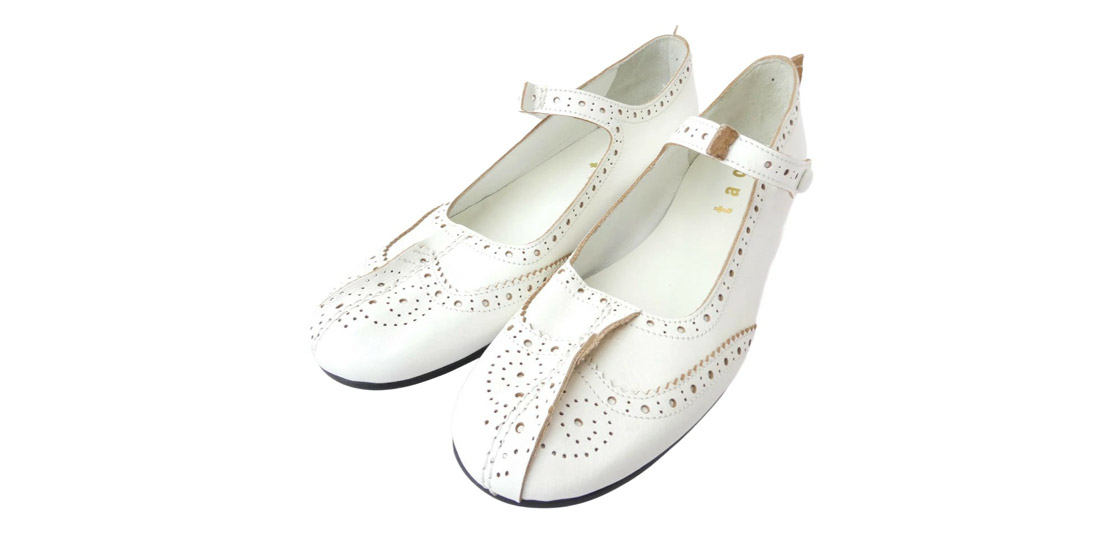 タオ コムデギャルソン 25AW TZ-K108-001 ウィングチップ ストラップ フラットシューズ レザー パンプス 買取実績