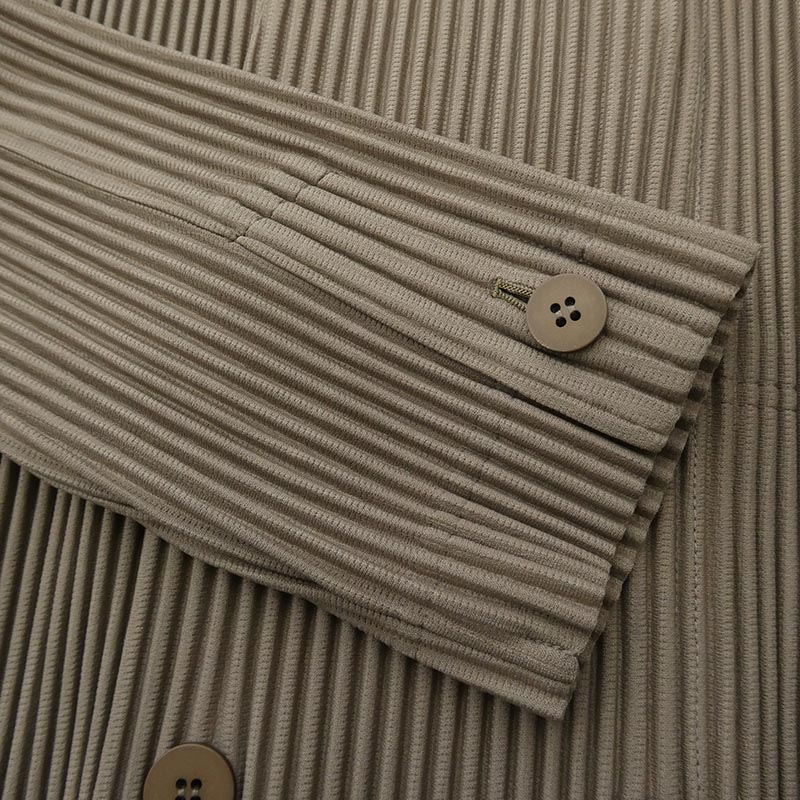 オム プリッセ イッセイミヤケ HP53-JD151-16 TAILORED PLEATS 1 テーラードプリーツ プリーツ加工 ダブルブレスト テーラードジャケット 買取実績 画像