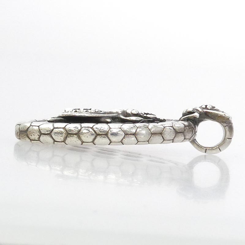 ジャスティンデイビス SPJ106 クイーンビー オニキス PAVEダイヤモンド オーバル ペンダントトップ 買取実績 画像