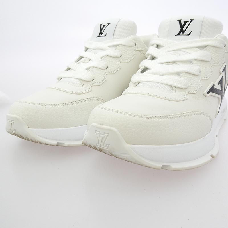 ルイヴィトン 25AW 1AHSTF LV クラッシック スニーカー LVロゴ ローカットスニーカー 買取実績 画像