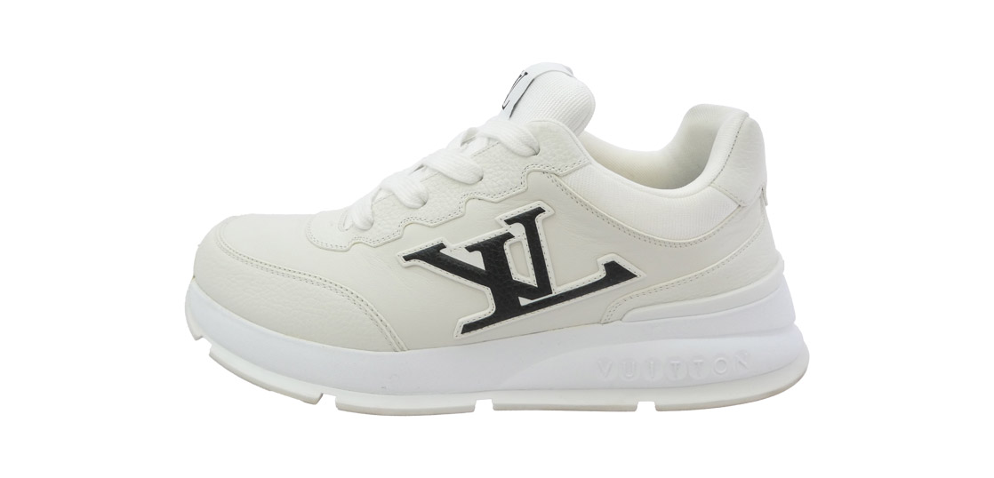 ルイヴィトン 25AW 1AHSTF LV クラッシック スニーカー LVロゴ ローカットスニーカー 買取実績