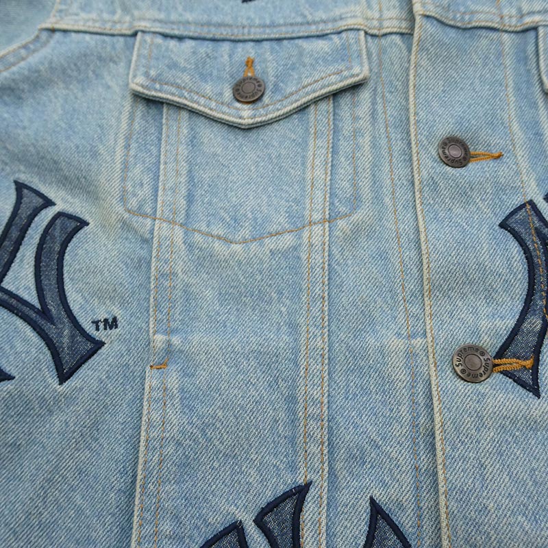 シュプリーム 21AW × NewYork Yankees Denim Trucker Jacket 買取実績 画像
