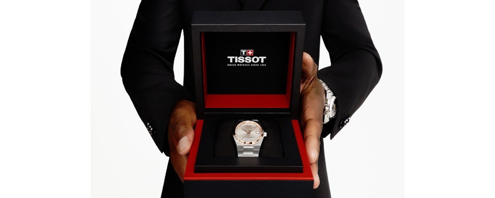 TISSOT　ギフトボックスに入った時計の画像
