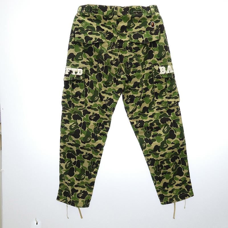 アベイシングエイプ 001PTE231903X × UNDEFEATED アンディフィーテッド ABC 6POCKET PANTS カモフラ柄 6ポケット カーゴパンツ 買取実績 画像