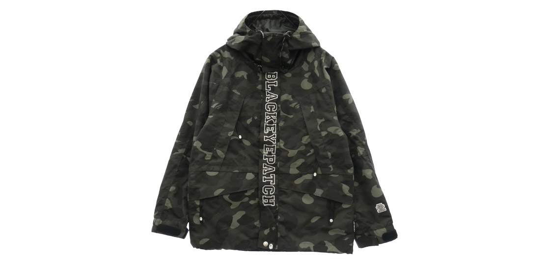アベイシングエイプ × BLACK EYE PATCH COLOR CAMO SNOWBOARD JACKET 買取実績