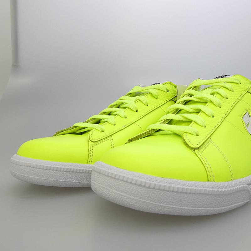 シュプリーム 556045-710 × NIKE SB Tennis Classic Volt ナイキ エスビー テニスクラシック ボルト ローカット スニーカー 買取実績 画像