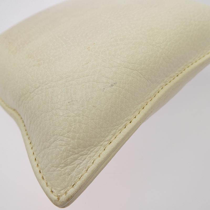 クロムハーツ（原本無） PAPER WEIGHT LEATHER PILLOW CHクロスパッチ ペーパーウェイト レザーピロー クッションタイプ 文鎮 買取実績 画像