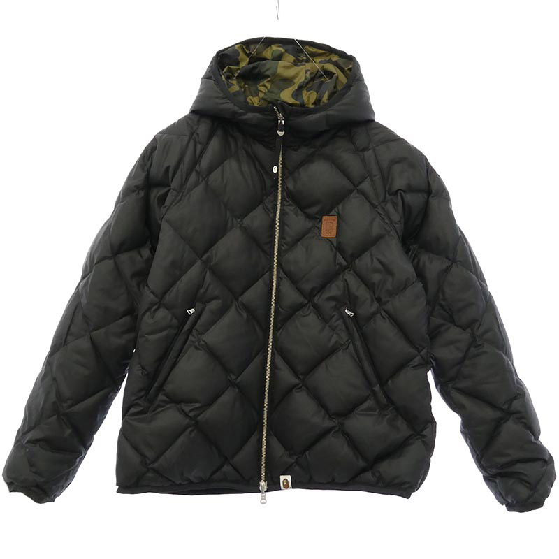 アベイシングエイプ 1870-141-048 1ST CAMO ファーストカモ ワンポイント レザーパッチ ロゴ リバーシブル グリーンカモ キルティング ダウン ジャケット 買取実績 画像