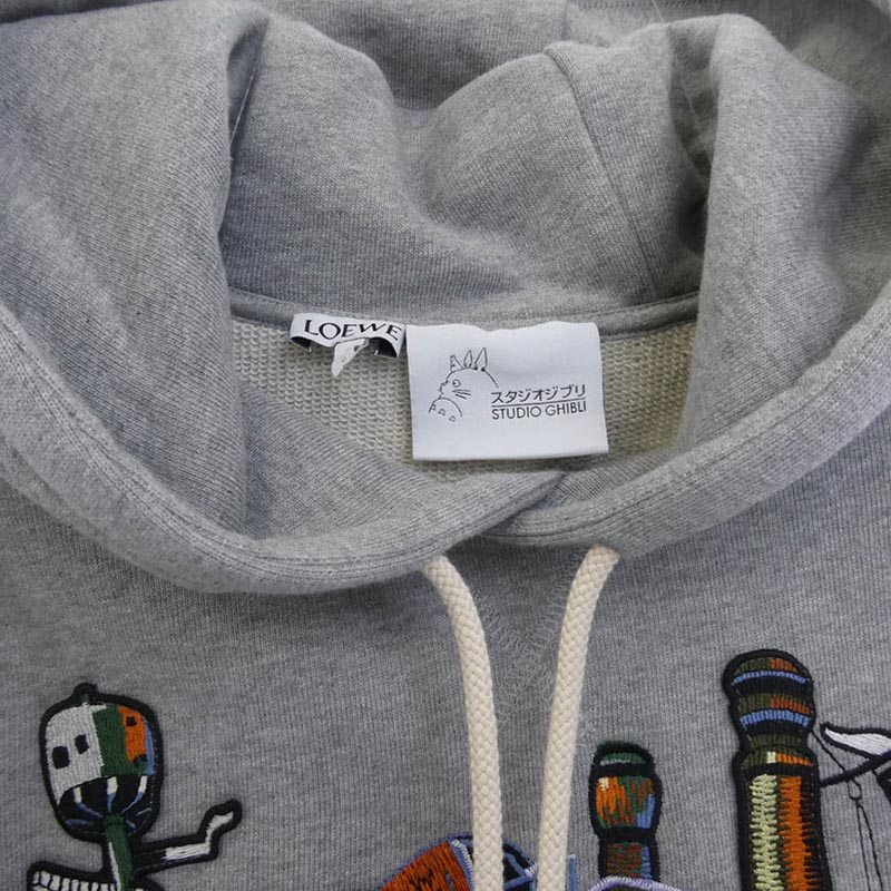 ロエベ 23SS HB44Y25X04 × Howl's Moving Castle Moving Castle Embroidered Hoodie in Cotton スタジオジブリ ハウルの動く城 ムービングキャッスル プルオーバー パーカー 買取実績 画像