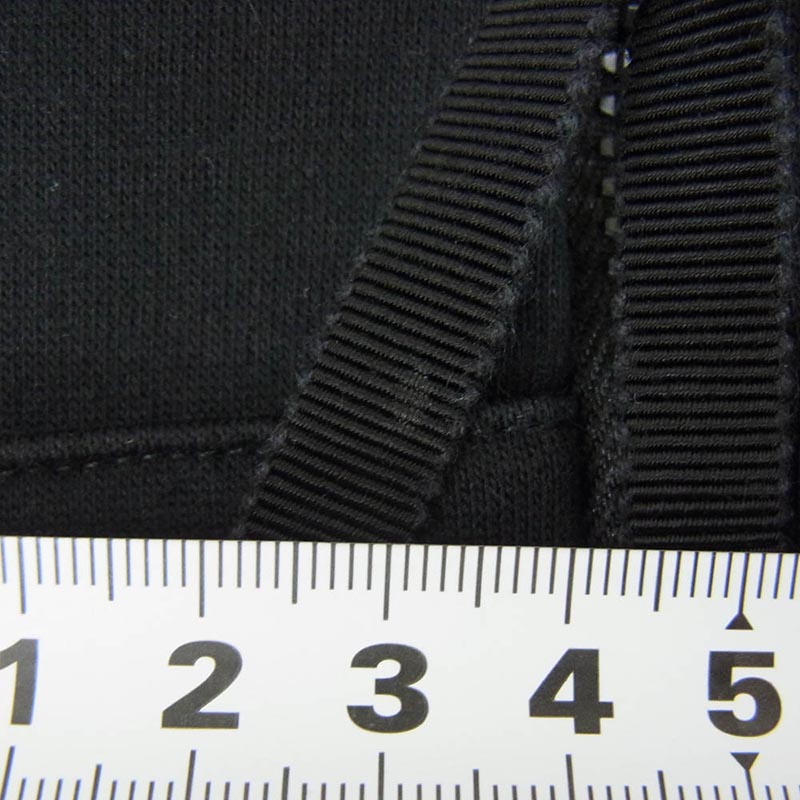 モンクレール E20938461500 MAGLIA CARDIGAN ロゴ ワッペン ジップアップ パーカー 買取実績 画像