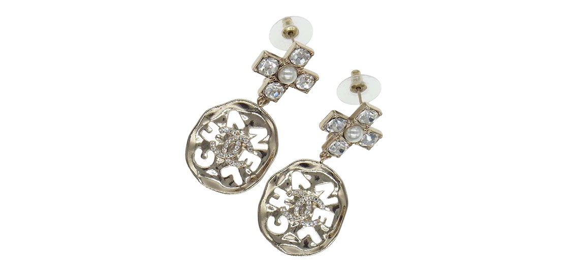 シャネル ピアス 19A ココマーク ビジュー ロゴプレート 買取実績