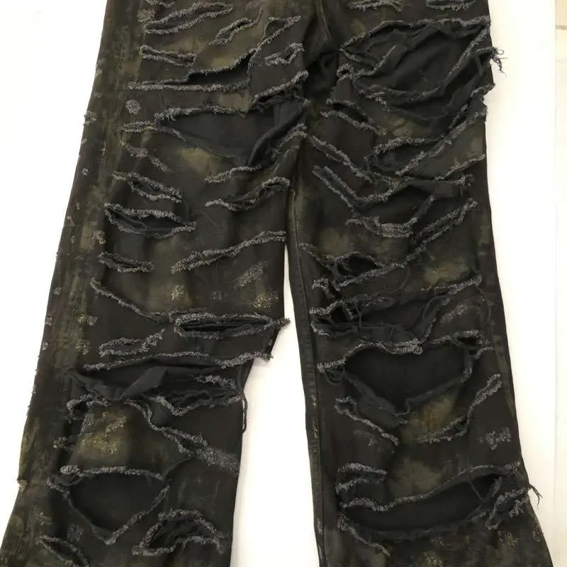 バレンシアガ 23SS 745248 TBP47 SUPER DESTROYED BAGGY 買取実績