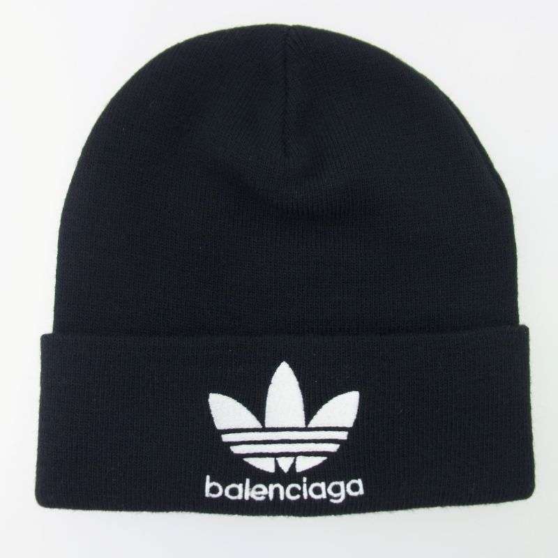 バレンシアガ 724009 443B1 × ADIDAS アディダス BEANIE ロゴ ニット ビーニー キャップ 帽子 買取実績 画像