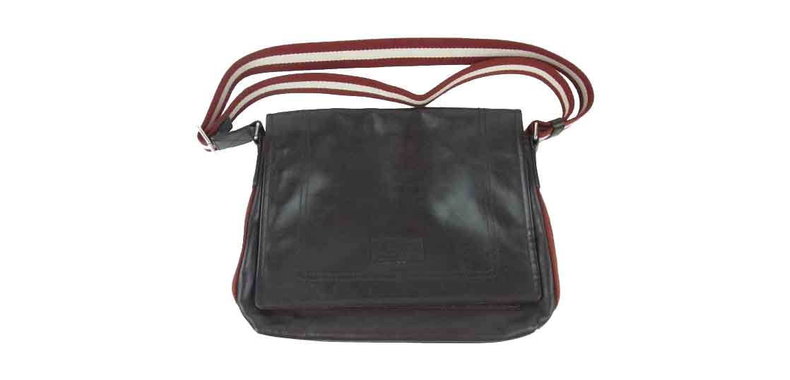 BALLY TERLAGO レザー ショルダー バッグ 買取実績