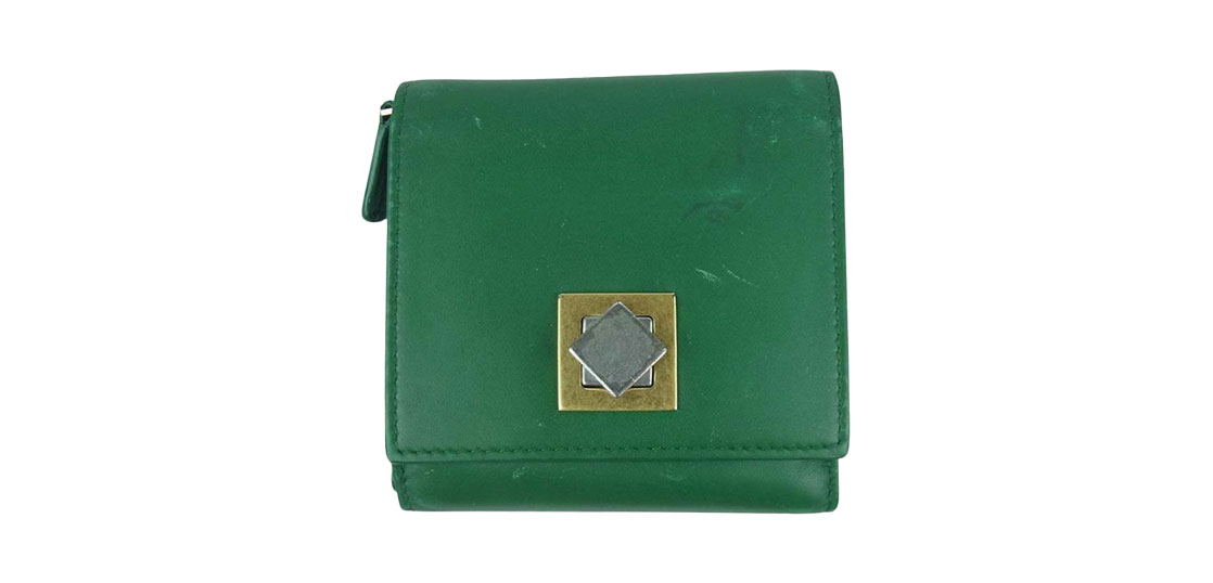 ボッテガヴェネタ ロッククロージャー３つ折り カーフレザー 財布 イタリア製 買取実績