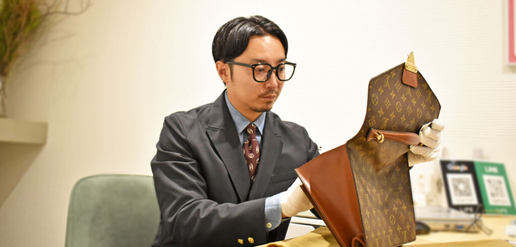 ルイヴィトン 服 査定スタッフからのご挨拶 画像