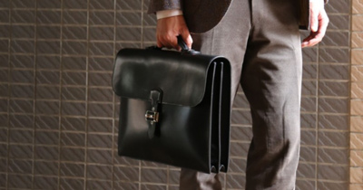 チェレリーニを高く売る為のポイント ビジネスバッグは高価買取。 画像