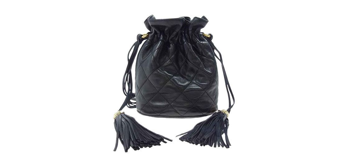 CHANELヴィンテージリメイク巾着袋 タッセル付き CHANEL]ヴィンテージ シャネル 巾着 ショルダーバック タッセル