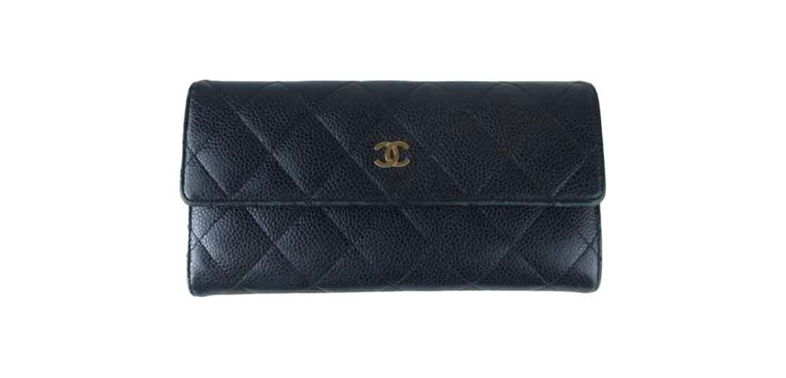 シャネル マトラッセ キャビアスキン 二つ折り 長財布 ゴールド金具 ブラック 買取実績