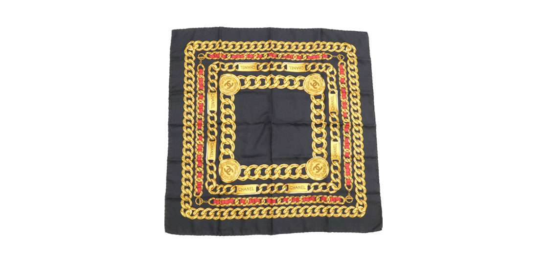 シャネル チェーン ロゴ シルク 大判 スカーフ 買取実績
