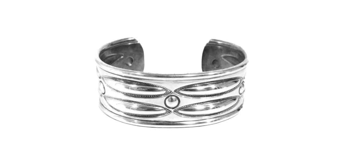 コディサンダーソン LONG OVAL CENTER MOON WIRE EDGE 買取実績