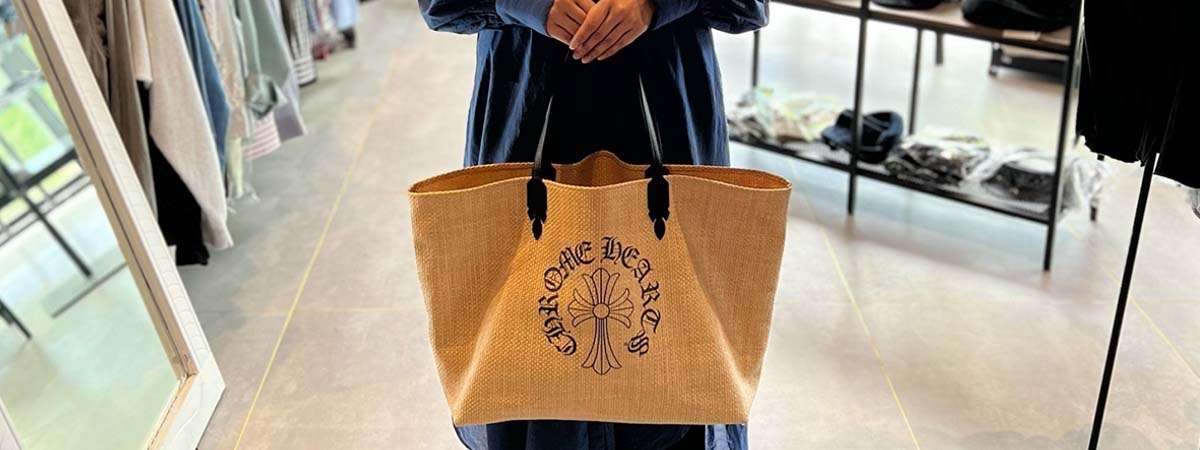 【種類別】クロムハーツのバッグを一挙紹介 トートバッグ LARGE BAG BEACHES CHクロスプリント 画像