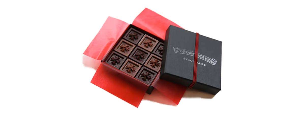 クロムハーツ チョコレート 2012年 画像