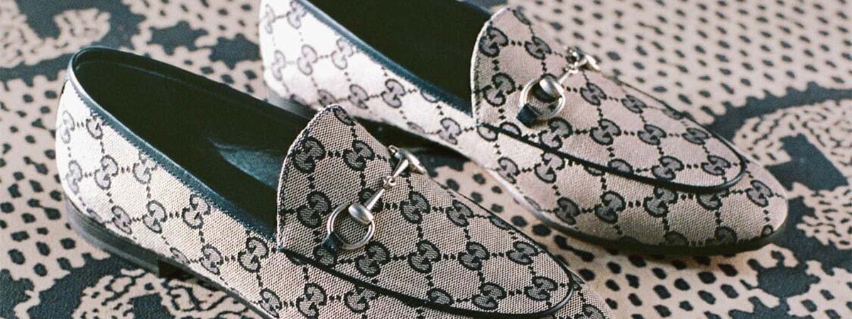 グッチの代表的なデザイン・モチーフ ホースビット|馬具モチーフのエレガンス 画像