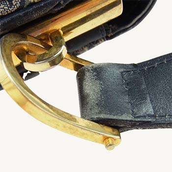 オールドグッチを選ぶ・使う・維持するためのポイント 長く使うための使用方法/メンテナンス 金具部分の錆予防 画像