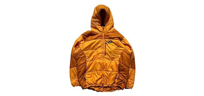 パタゴニアの代表モデル「ダスパーカ」の歴代モデル ダスパーカ 11年製 マンゴー 画像