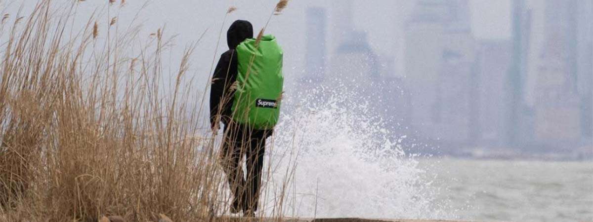 シュプリーム リュックとは？ブランドの魅力と人気の理由 シュプリーム リュックが人気な3つの理由 画像