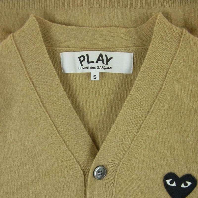 プレイコムデギャルソン AZ-N024 19SS V-Neck Cardigan With Black Emblem ハートワッペン Vネック ウール カーディガン 買取実績 画像