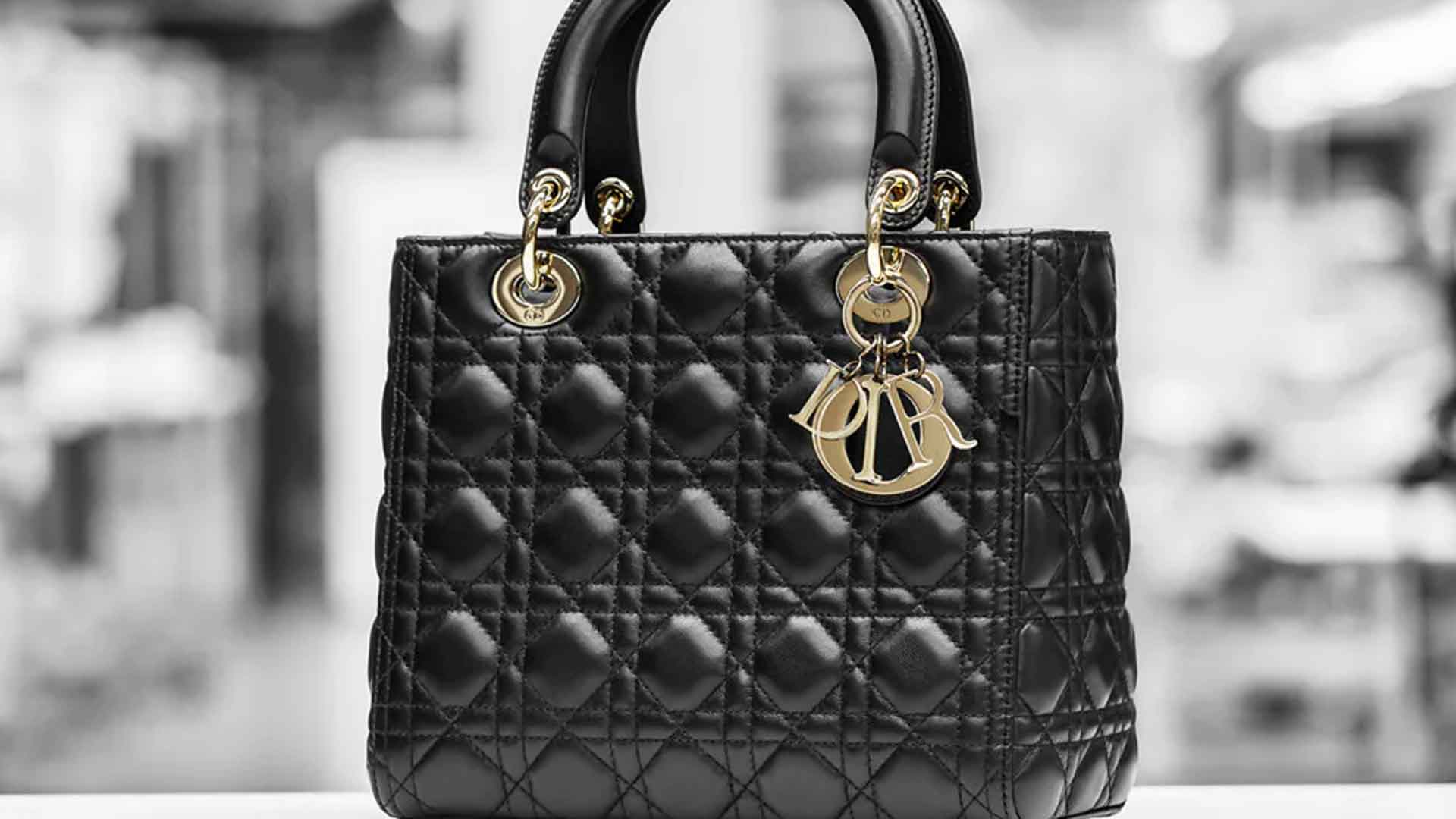 【最新情報】ディオールを代表するバッグ「レディ ディオール」にフィーチャーしたイベントが開催! レディ ディオールの買取価格も公開