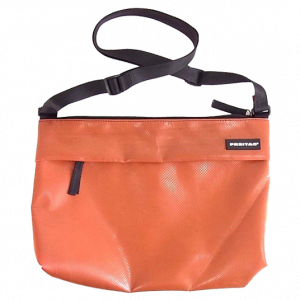 フライターグ F553 ルー ショルダーバッグ 買取実績