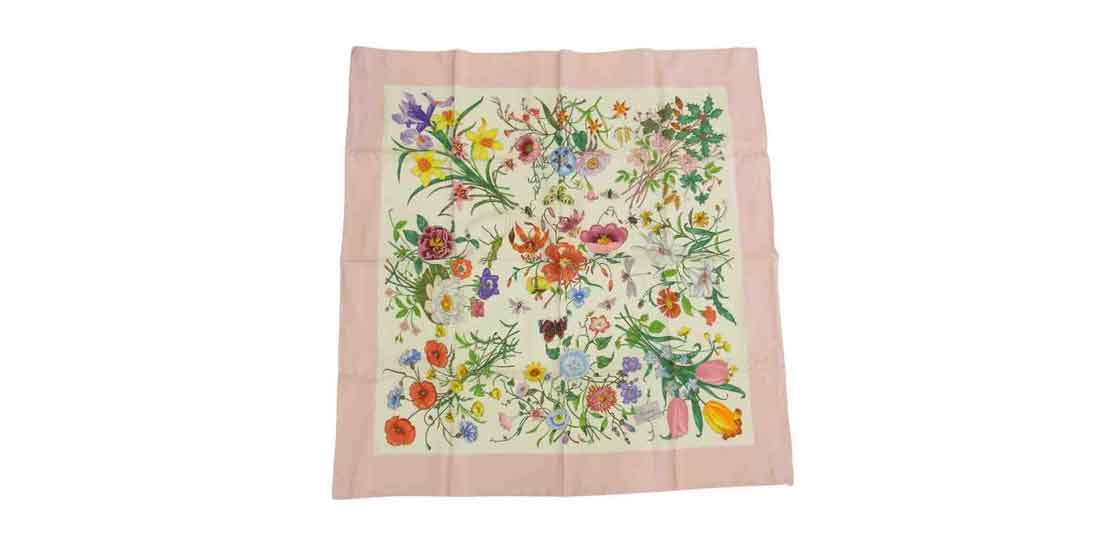 グッチ シルク100% フラワー 総柄 スカーフ 買取実績