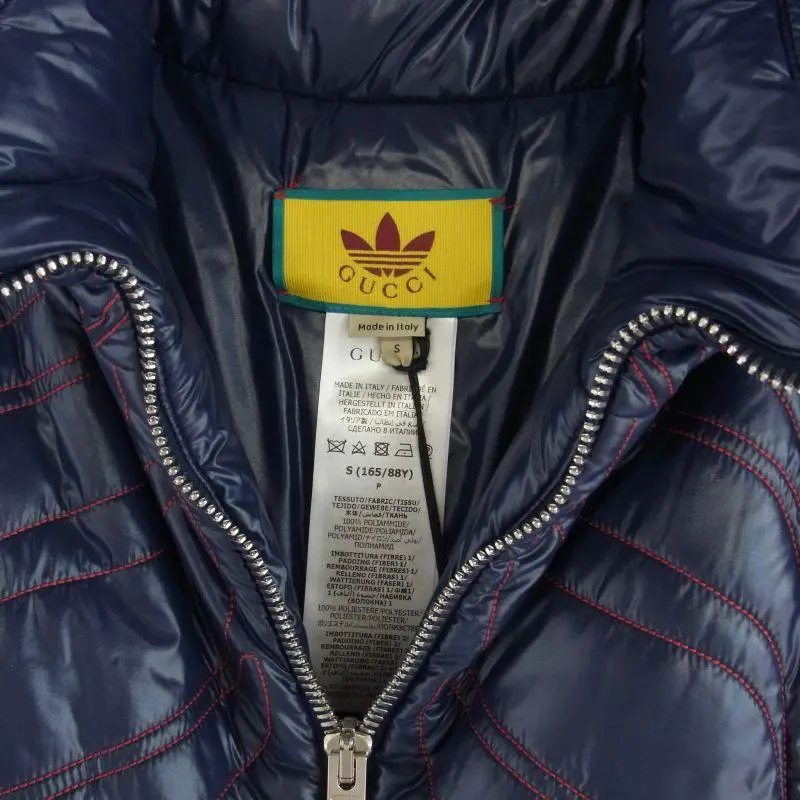 グッチ × adidas アディダス 727794 ダウン ベスト ポンチョ 買取実績