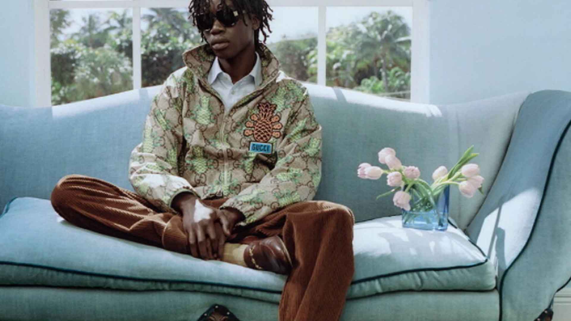 近年品！極美品！グッチ テーラードジャケット パイナップル シルク混 最新タグM 近年品！極美品！グッチ テーラードジャケット パイナップル シルク混