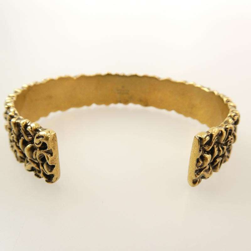 グッチ ライオン たてがみモチーフ バングル 買取実績 画像