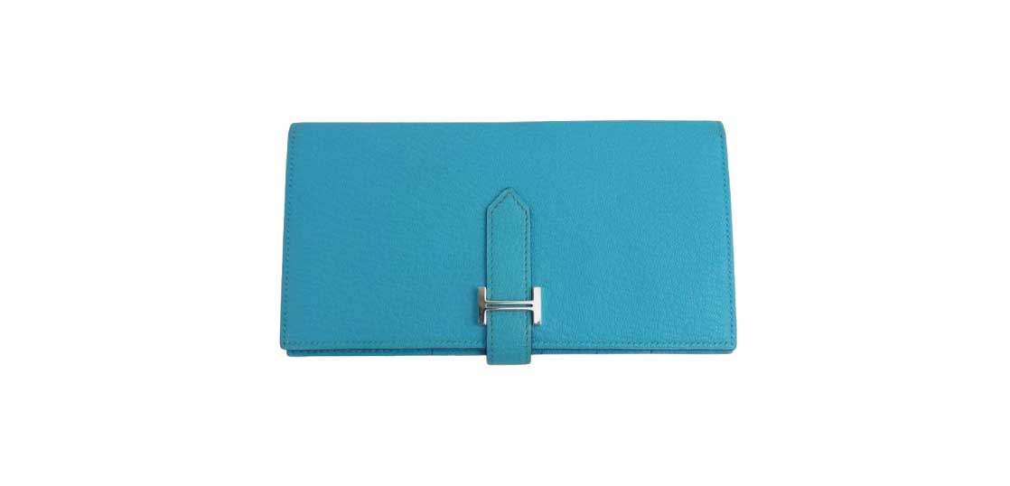 エルメス ベアンスフレ シルバー金具 財布 ライトブルー系買取実績