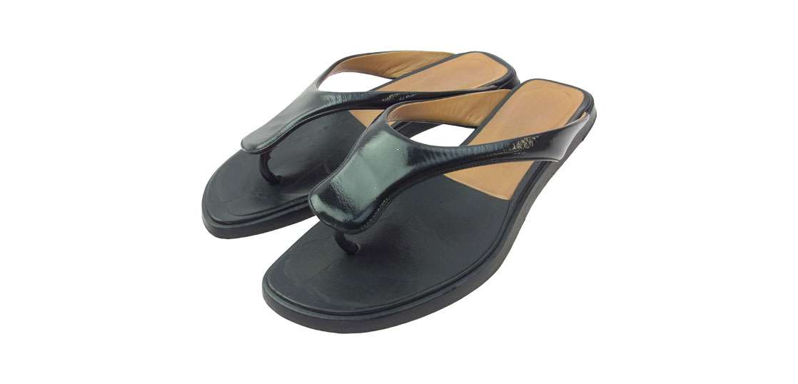 エルメス Cuir vernis Tスロット カッター サンダル 買取実績