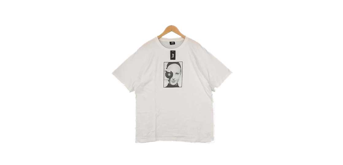 カールラガーフェルド × ステューシー 3903462 CHANEL PRINTEMPS  Tシャツ XL買取実績