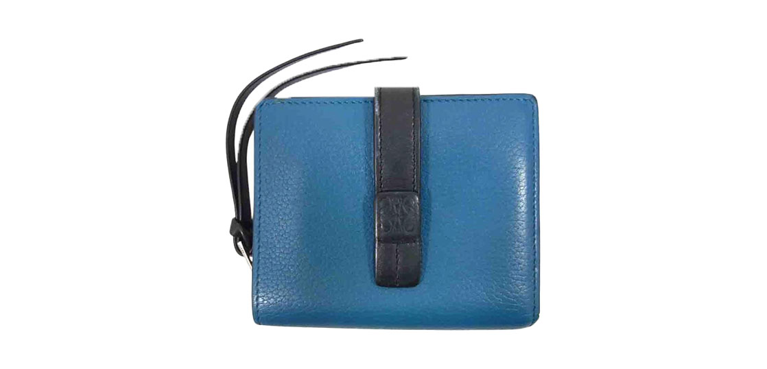 ロエベ 124.12.Z44 二つ折り財布 アナグラム コンパクト ジップ ウォレット 買取実績