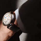 ルイヴィトンの腕時計「タンブール ムーン デュアルタイム」をご紹介！買取価格も公開中アイキャッチ画像