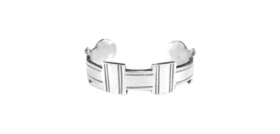 マイクバードロメロ オーケーオインゲ族 コインブレスレット買取実績