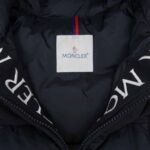 モンクレールMONTCLARフードダウンジャケット買取実績 商品画像