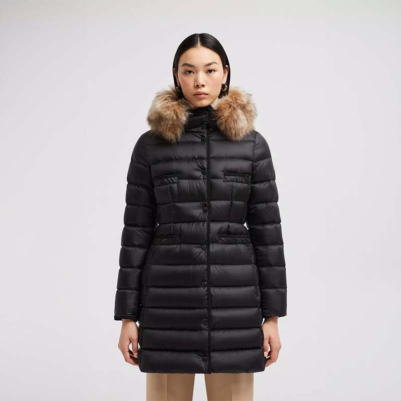 モンクレールのレディース人気モデルランキング10 エルミファー
 Hermifur Long Down Jacket 画像